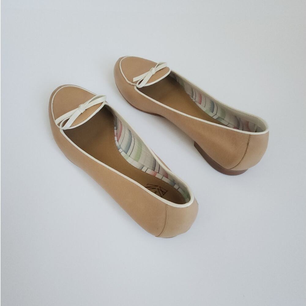 White Mountain Leather Tavia Flats - Picture 3 of 11